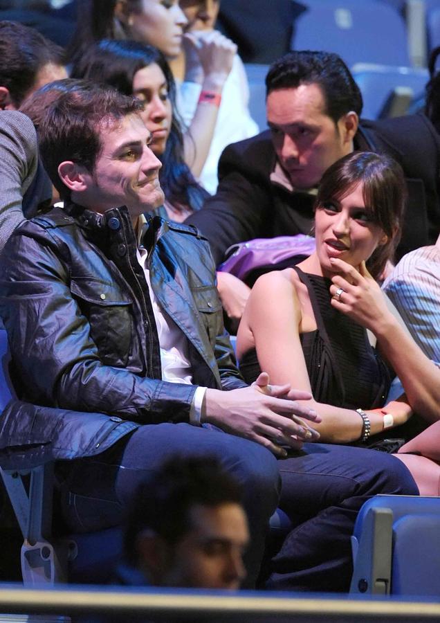 Sara Carbonero e Iker Casillas durante la celebración de los Premios 40 Principales de 2010.