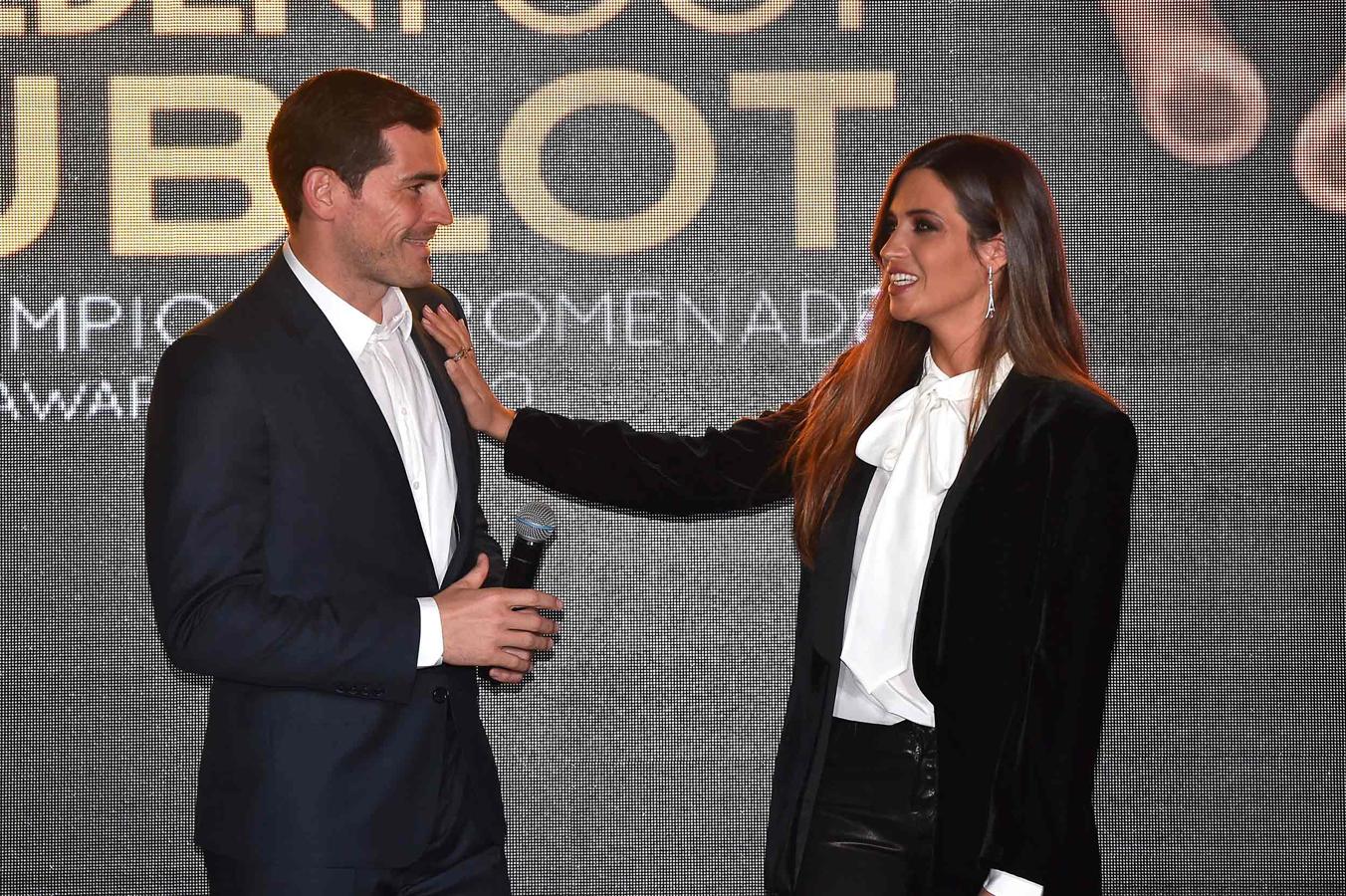 Sara Carbonero acompañando a Iker Casillas en los Golden Foot Awards 2017, una de sus últimas apariciones públicas juntos.