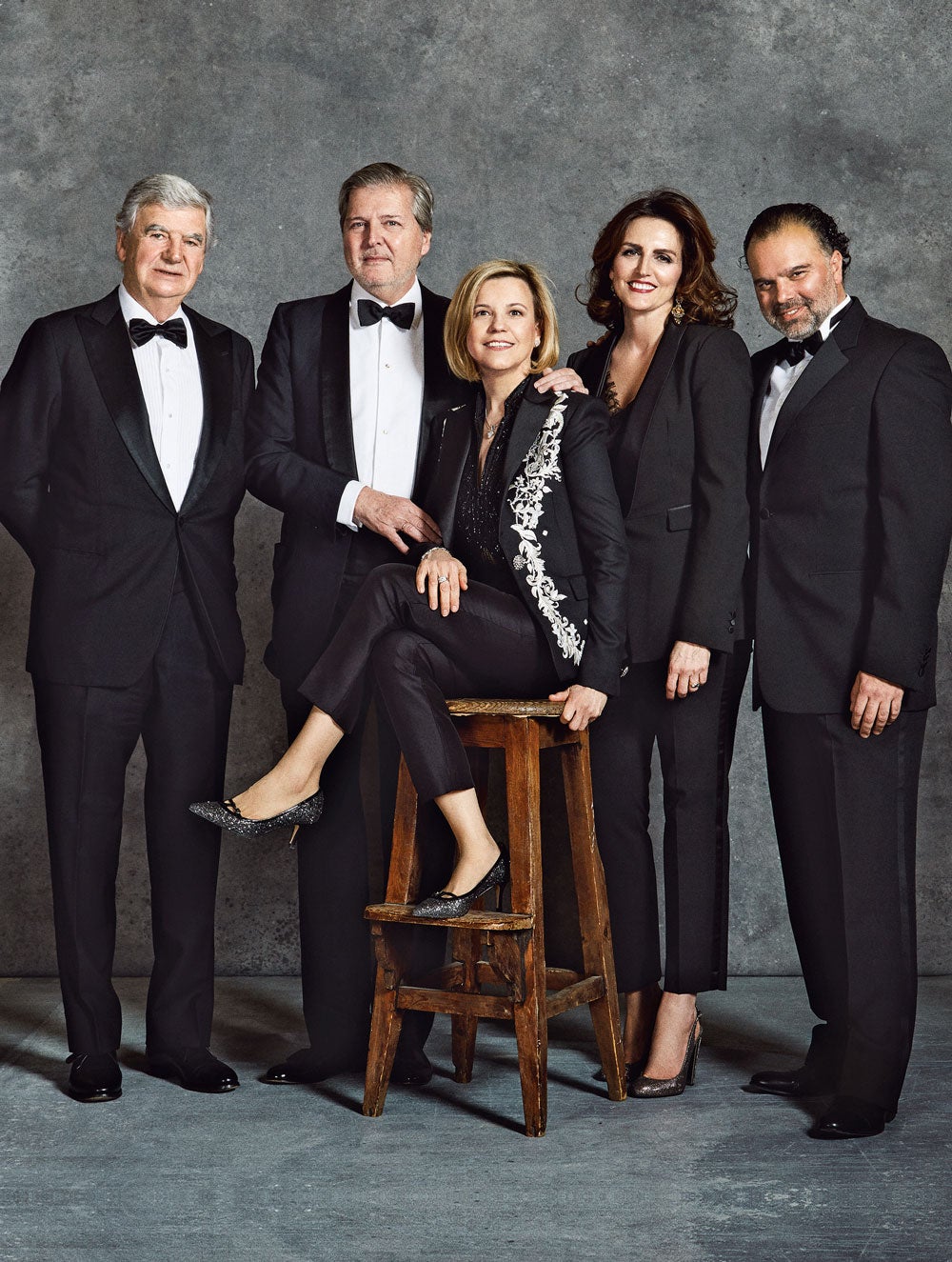 El presidente de Vocento, Santiago Bergareche; el ministro Íñigo Méndez de Vigo; Charro Carrera, directora de Mujerhoy; Laura Múgica, directora general de Taller de Editores; y Fernando de Yarza, presidente de Taller de Editores.