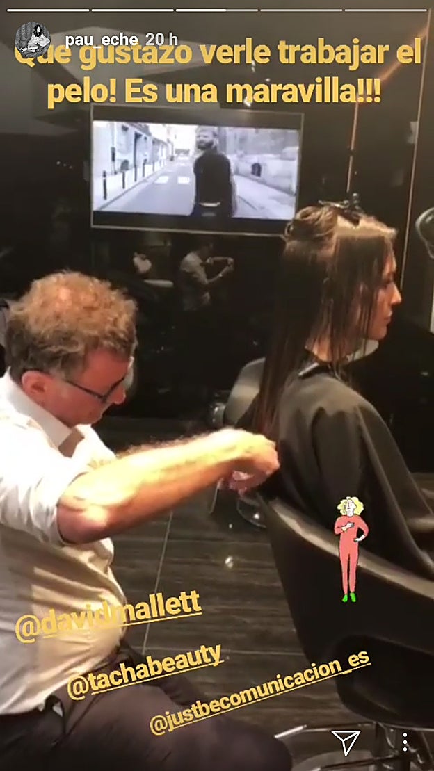 Paula Echevarría recortando su melena.