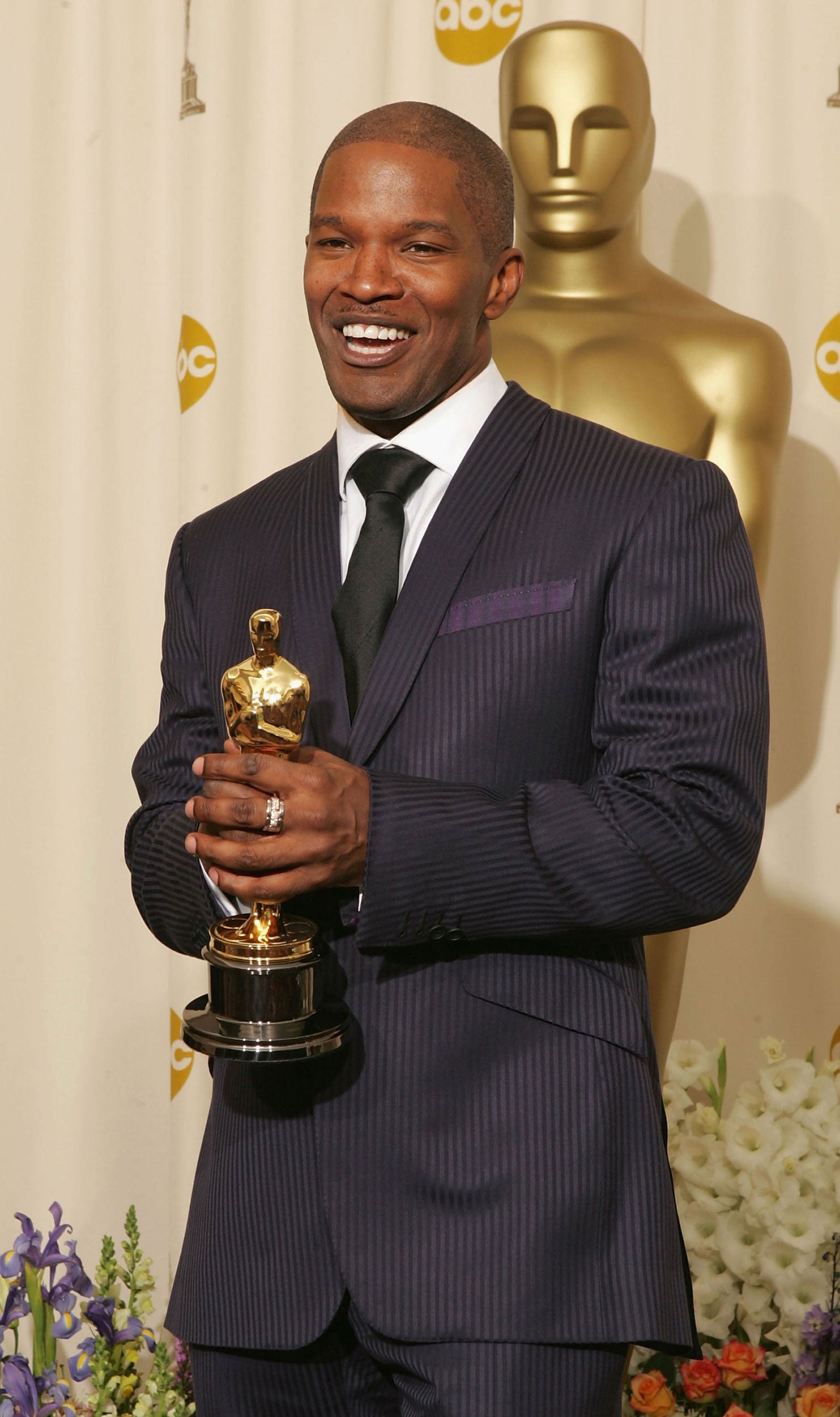 La sonrisa de Jamie Foxx tiene encanto, ¿no creéis? En el año 2005 se llevó a casa el Oscar a Mejor Actor.