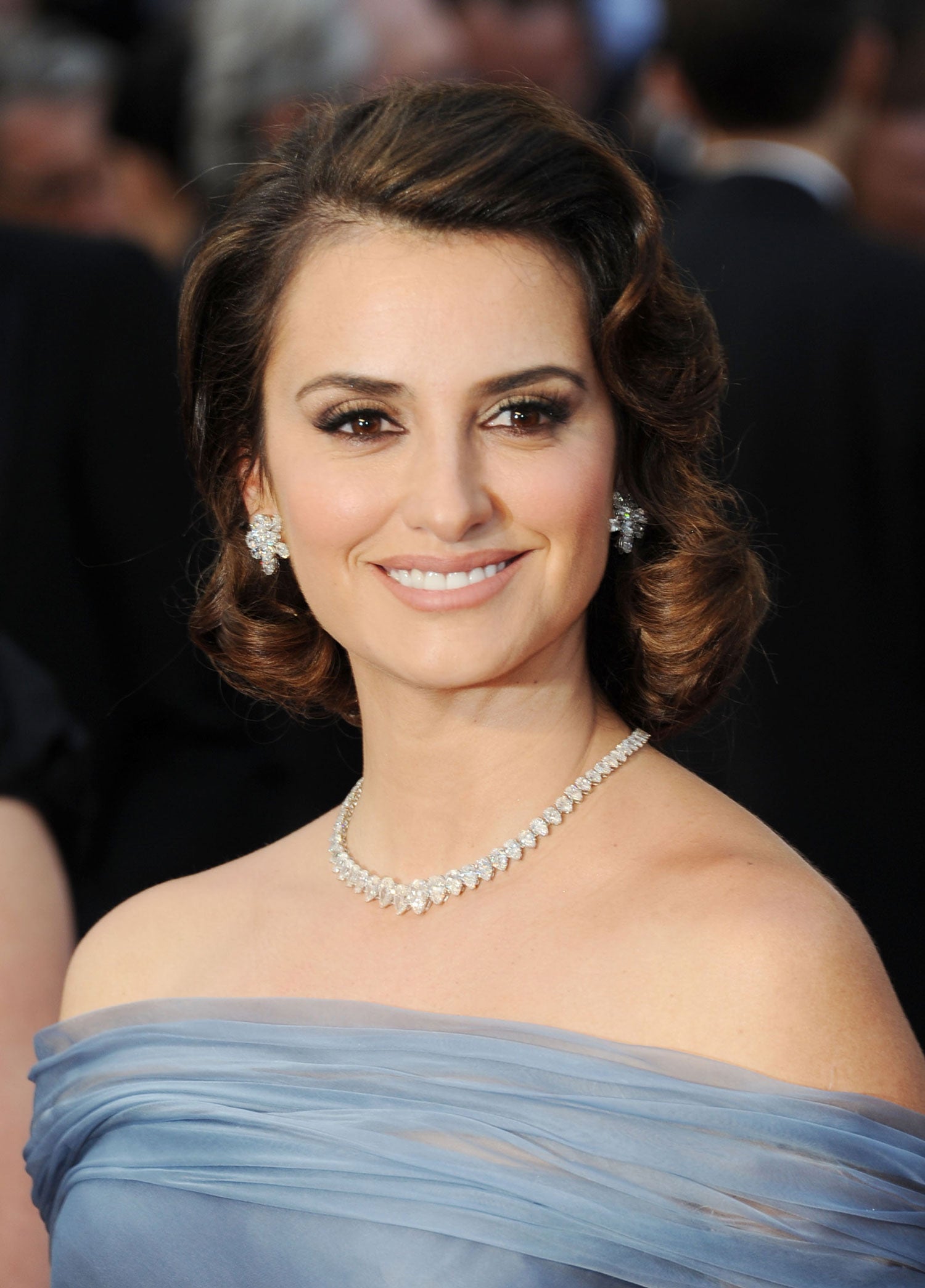 Sin duda Penélope Cruz tiene una sonrisa maravillosa, por eso está entre las mejores. Así sonreía en los Premios Oscar 2012, pero cada año la luce igual de bonita.