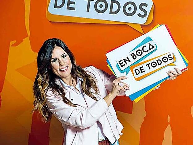 Alicia Senovilla presenta 'En boca de todos', en Telemadrid.
