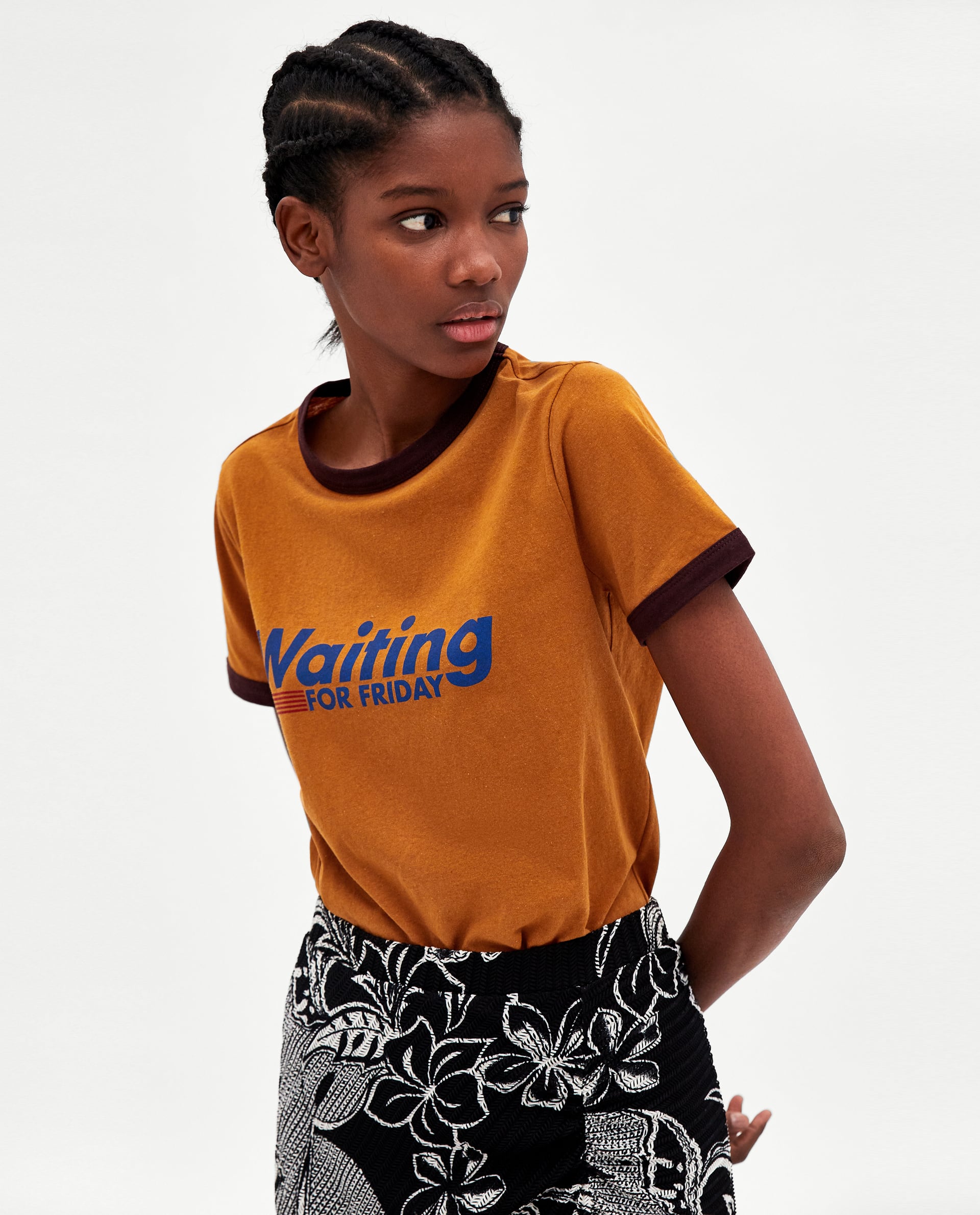 Camiseta con print de Zara: 5,95 euros.