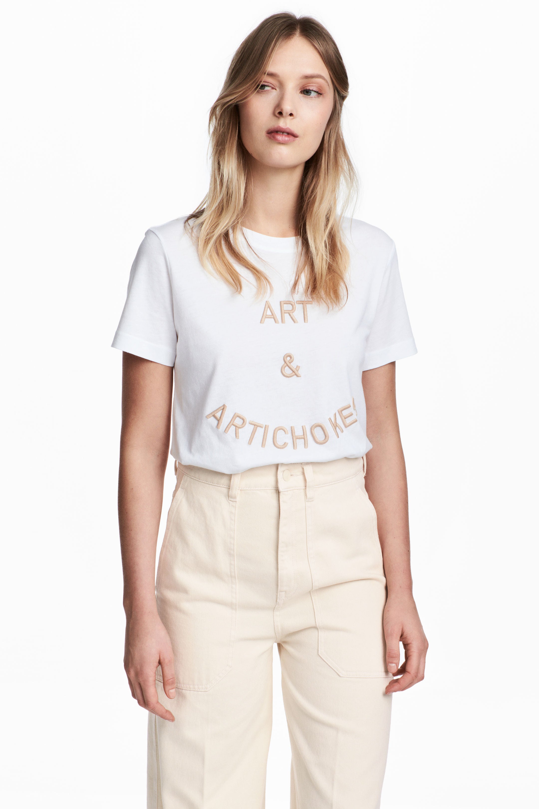 Camiseta con bordado de H&M: 24,99 euros.