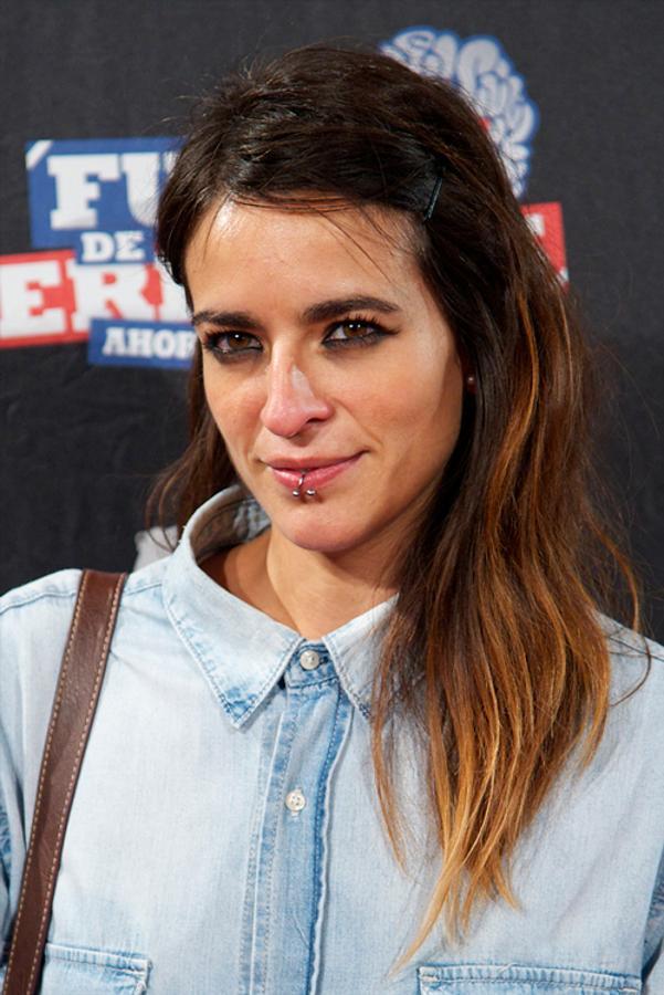 Bebe, María Nieves Rebolledo Vila, cantante y compositora española, defensora de los derechos de las mujeres y la igualdad de género. Algunas de sus canciones más conocidas son 'Ella' y 'Malo'.