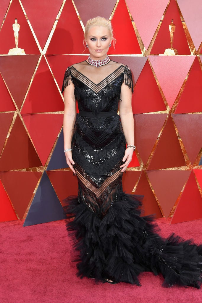 Lindsey Vonn luce un vestido de Chtiano Siriano durante los Premios Oscar 2018.