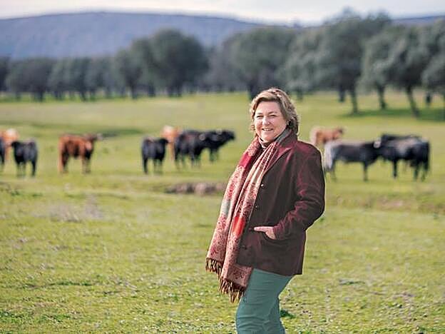 Mara Mayoral, Ganadera de toros de Lidia