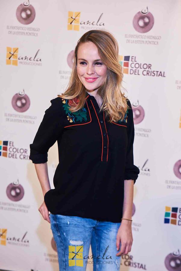 Esmeralda Moya apoyando el estreno de 'El fantástico hidalgo de la estepa póntica'.