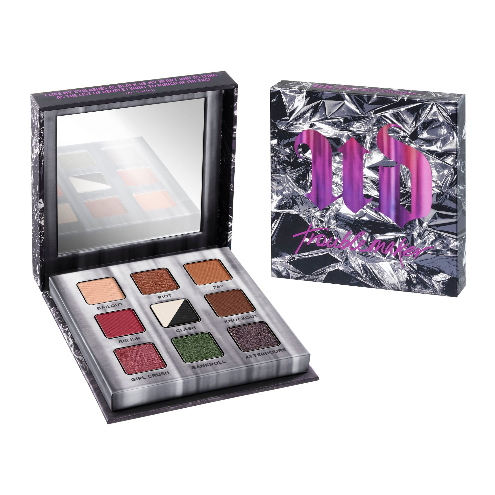 Paleta de sombras con 10 tonos perfectos para la noche, desde un rojo cálido mate a un gris ahumado metálico. (49€)