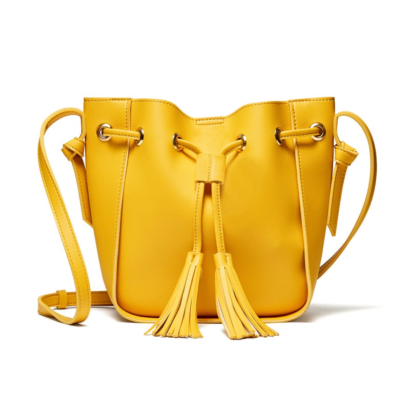 ¡Accesorios por doquier! le encantan los bolsos y lo sabes, y aunque tenga un Diógenes de bolsos, por uno más no pasa nada. 29.95€