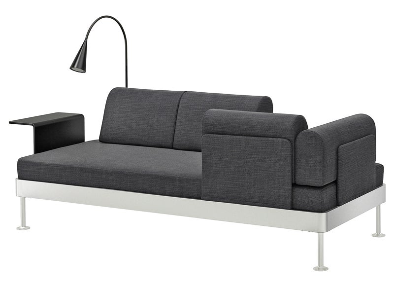 Cama, chaise longue, sofá... en una misma pieza. Delaktig es la apuesta más versátil de Tom Dixon para Ikea.