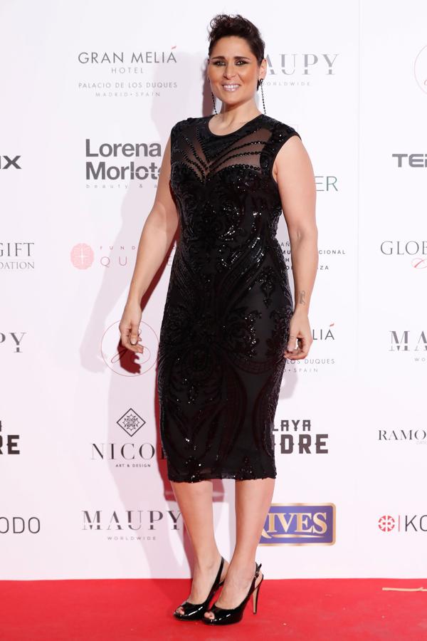 Rosa López posa a su llegad a la alfombra roja de la Global Gift Gala Madrid.