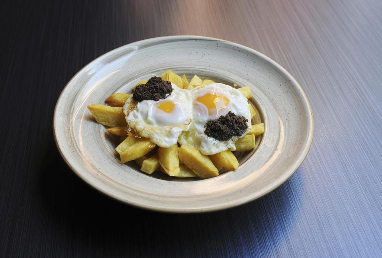 Y caviar. Una mezcla sorpendente.