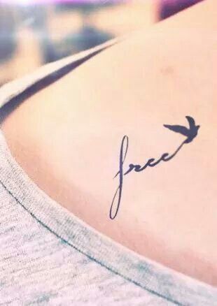 La palabra 'free' significa libre. Si le añades un pájaro estarás confirmando que eres una persona libre, en libertad.