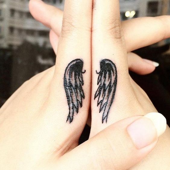 Tatuarse unas alas es sinónimo de volar, de libertad y de independencia. ¡Es muy original!