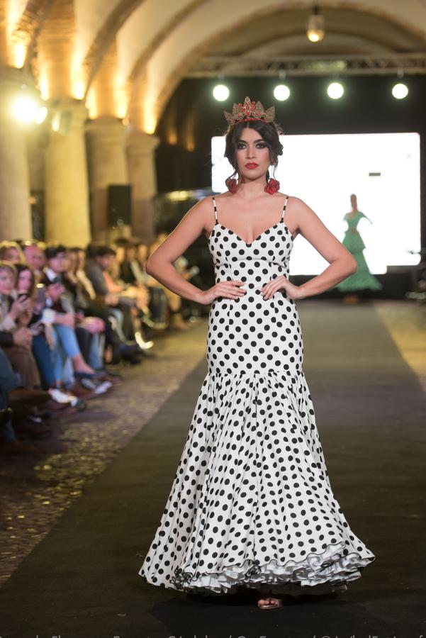 Entre las propuestas de los hermanos Fran y Rosa Pedroche, no faltan los originales vestidos con lunares y tirantes.