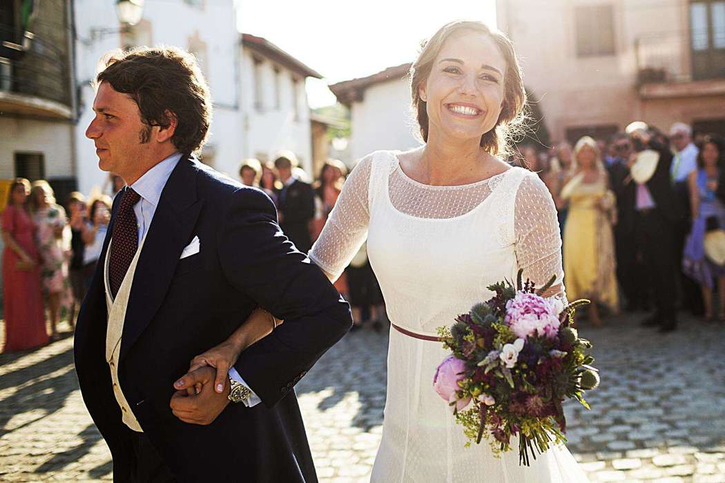 El color rosa, el verde limón o el lila, aparte de los tonos nude, se convierten en las tonalidades ideales para los detalles de cualquier boda primaveral.