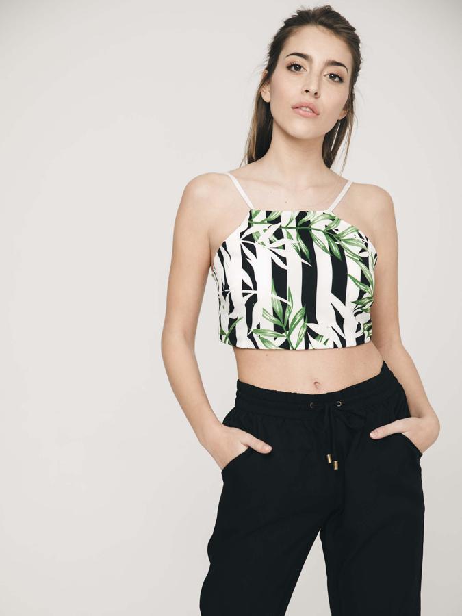 Top con rayas verticales de Inside: 16,99 euros.