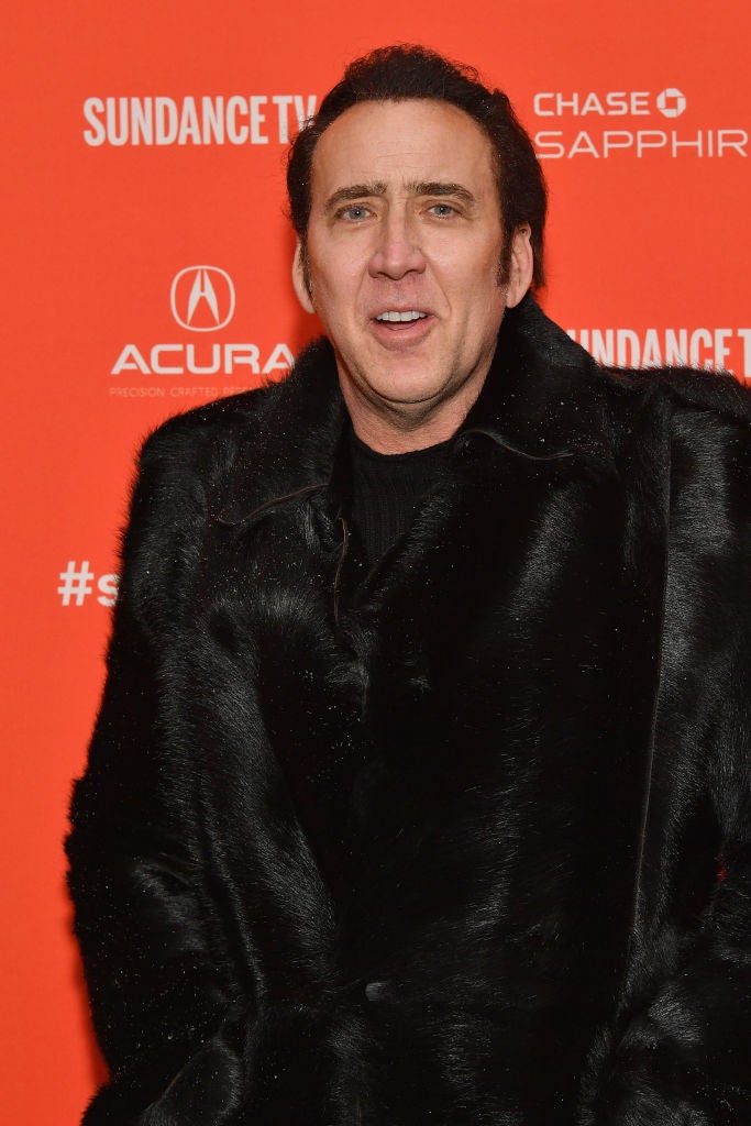 En 2010, Nicolas Cage denunció a su manager, Samuel J. Levin, por haberle dado malos consejos financieros y haber invertido mal su dinero. Las pérdidas: 20 millones de dólares. Trabajaron juntos de 2001 a 2008, y Levin contratacó la denuncia de Cage con otra denuncia en la que acusaba a su empleador de no pagarle. Al final, el juez desestimó ambas demandas.