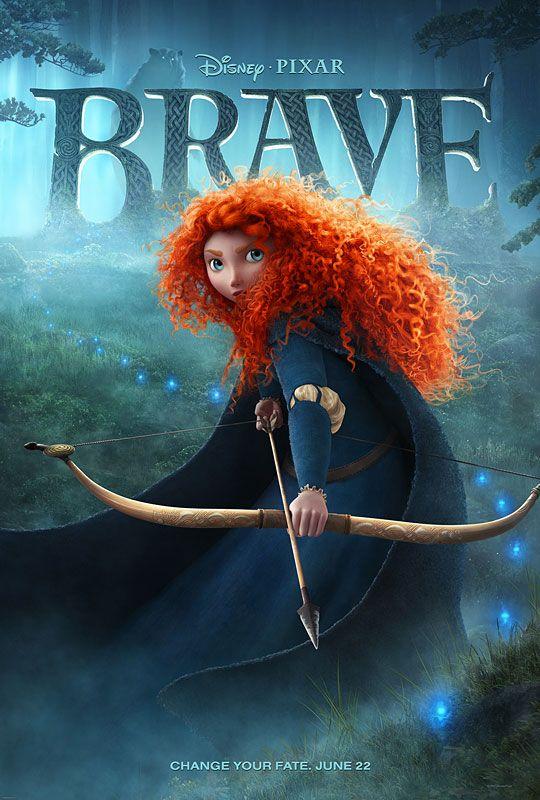 Brave  cuenta la historia que forja a la primera heroína de Pixar, de nombre Mérida y de cabello color fuego. En ella se verá reflejada incluso, la personalidad de su madre y ambas demostrarán que se alejan mucho de la personalidad de las clásicas mujeres Disney.