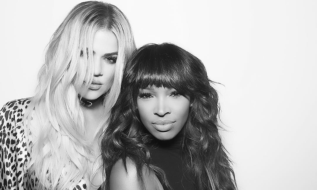 Khadijah Haqq McCray, una de las mejores amigas de Khloé junto a su hermana gemela Malikka, sí se ha referido expresamente a este asunto en su perfil de Instagram. Ayer colgó un texto que no puede más que referirse a la situación de su amiga: “Lo mejor que puede hacer un padre por sus hijos es amar a su madre (John Wooden)”. Adivina quién le dio un 'like': la mismísima Khloé.