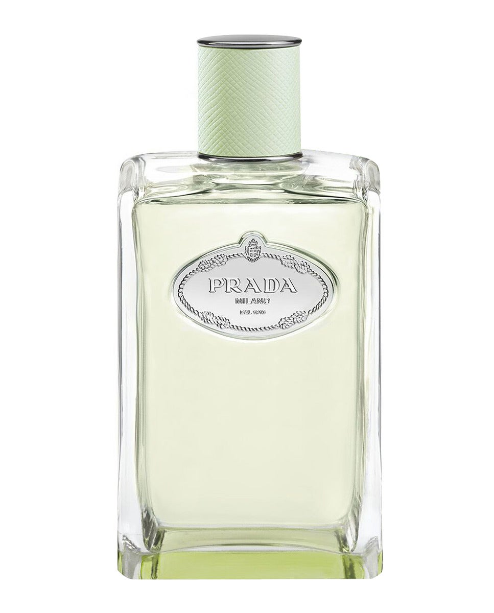 Perfume femenino con el fresco aroma de iris como protagonista. La fragancia conjuga frescor y permanencia. Acompañan al iris, las flores de azahar y mandarina, el gálbano y el lentisco, que contribuyen a que la fragancia no pierda frescura en la piel y el benjuí y el incienso que prolongan su dulzura. (134,50€, 200ml)