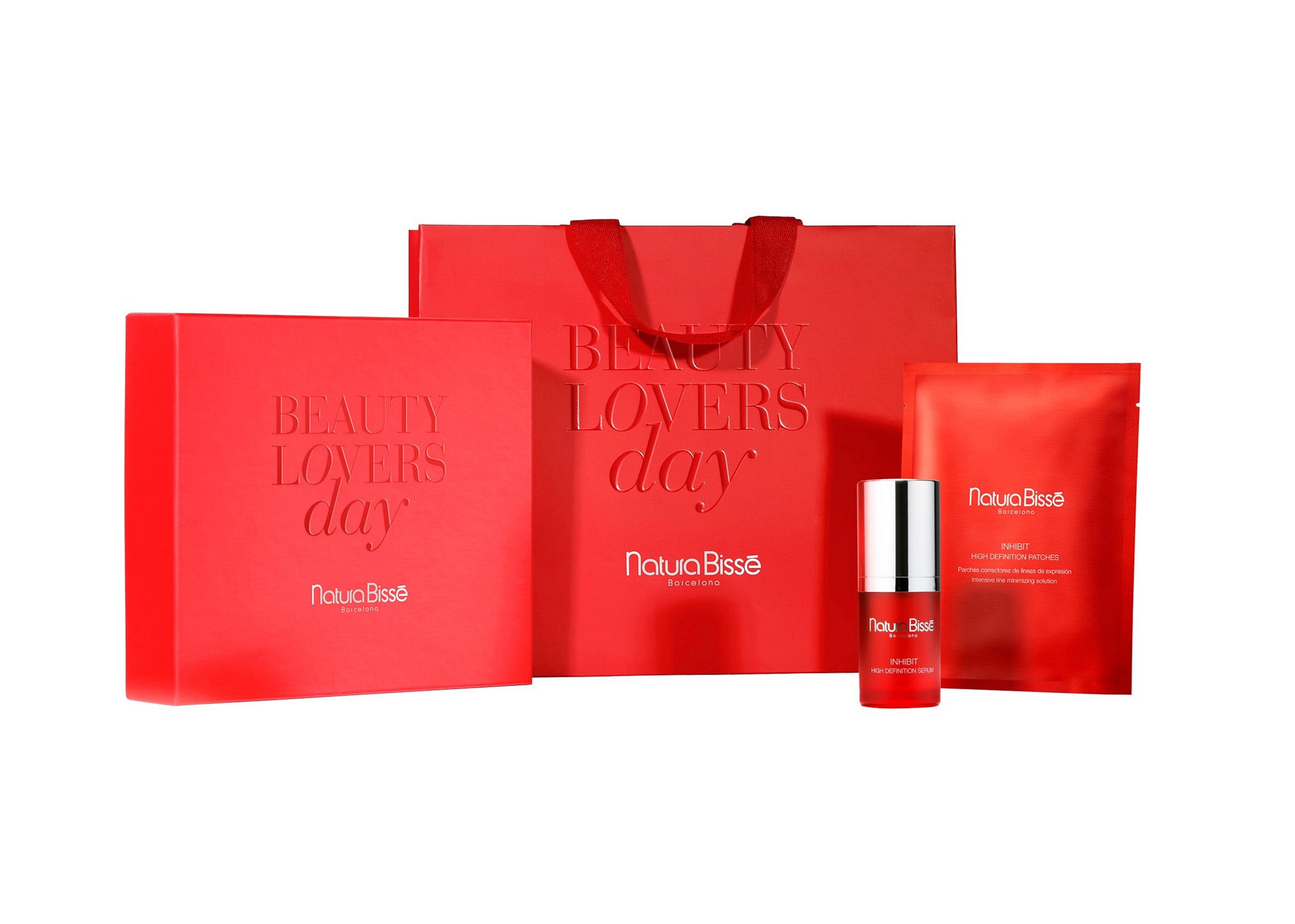 Edición limitada y lujosa de uno de los productos más revolucionarios y eficaces de Natura Bissé, con motivo del  Beauty Lovers Day  de la firma que celebra el 26 de abril y al que te puedes unir. Dos productos capaces de atenuar las líneas de expresión y arrugas, a la vez que aporta hidratación y jugosidad. (190€, incluye sérum de 15 ml y 4 sobres con 2 parches de contorno de ojos)