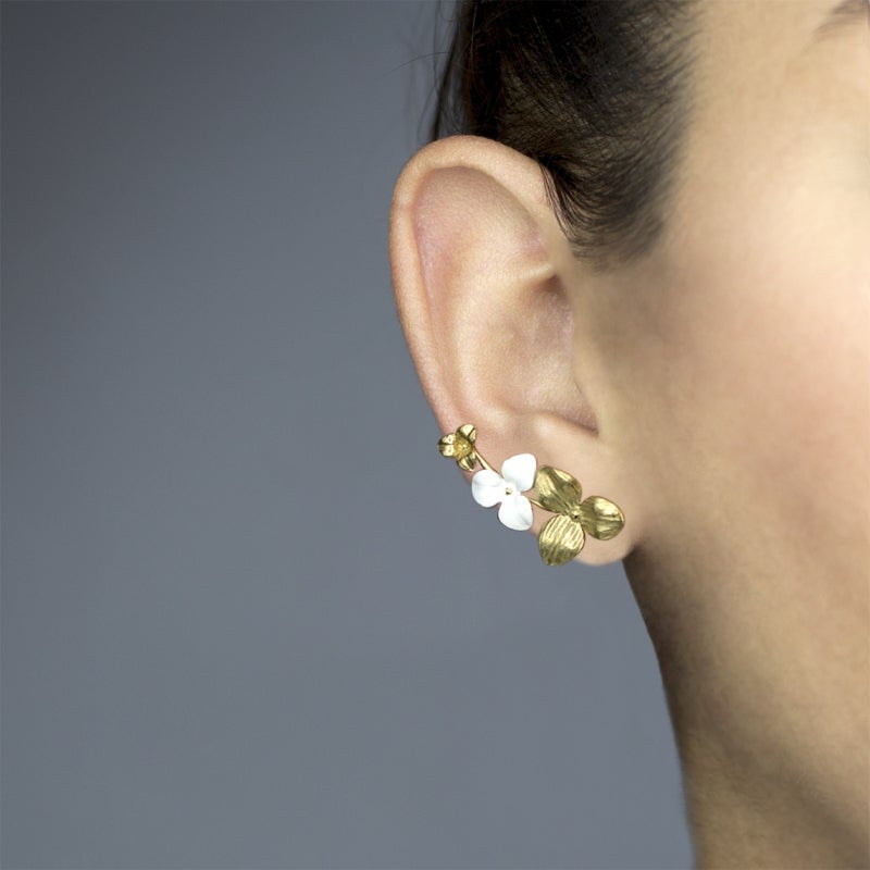 Pendientes Flora Dimequemequieres. (41 euros).