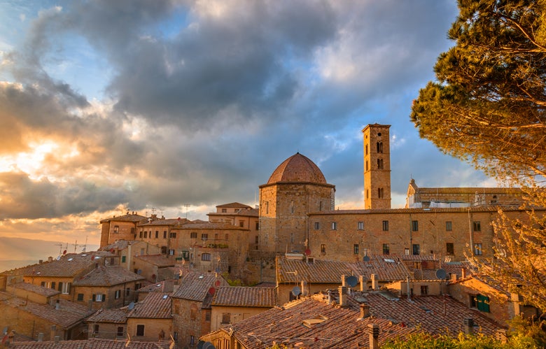 Volterra, Toscana (Italia). Uno de los rincones más bonitos de la Toscana, visita obligada, ciudad etrusca y medieval con numerosos rincones por descubrir.