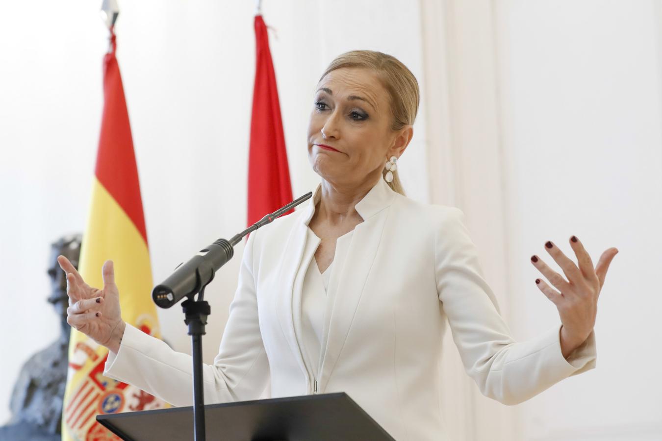 Un vídeo en el que se veía a la expresidenta robando unas cremas en un supermercado la obligó a dimitir.