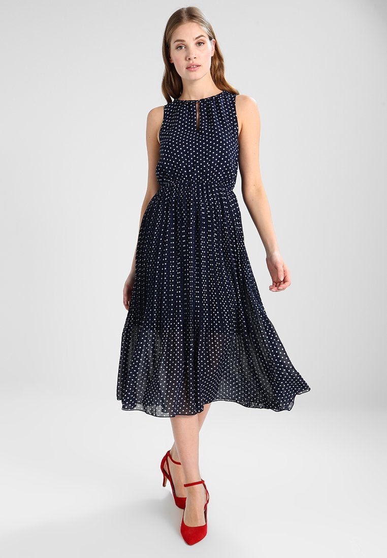 Vestido midi de Zalando: 54,95 euros.