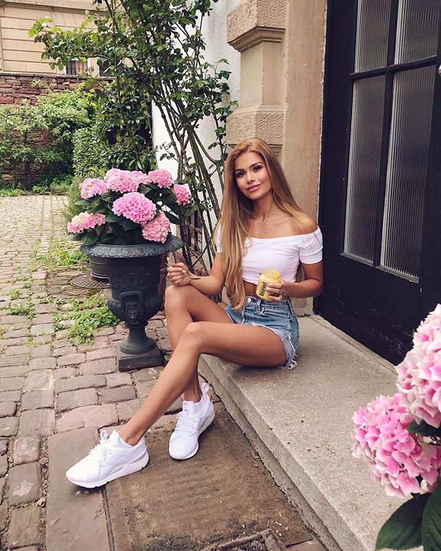 Con un estilo casual y desenfadado, Pamela Reif es la pareja de Loris Karius, del Liverpool F.C.