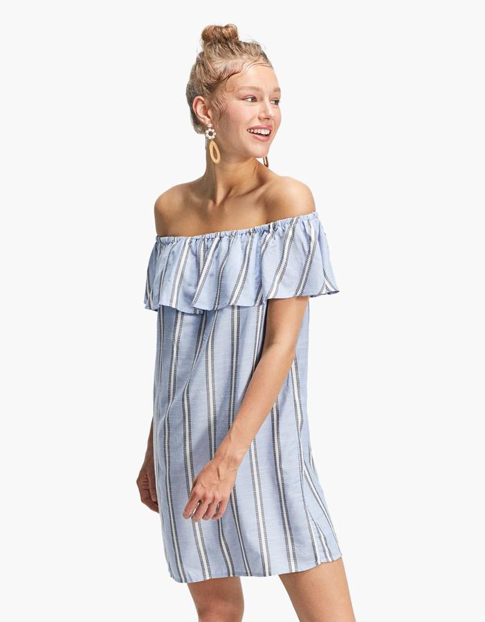 Minivestido evasé de rayas, 19,99 euros.