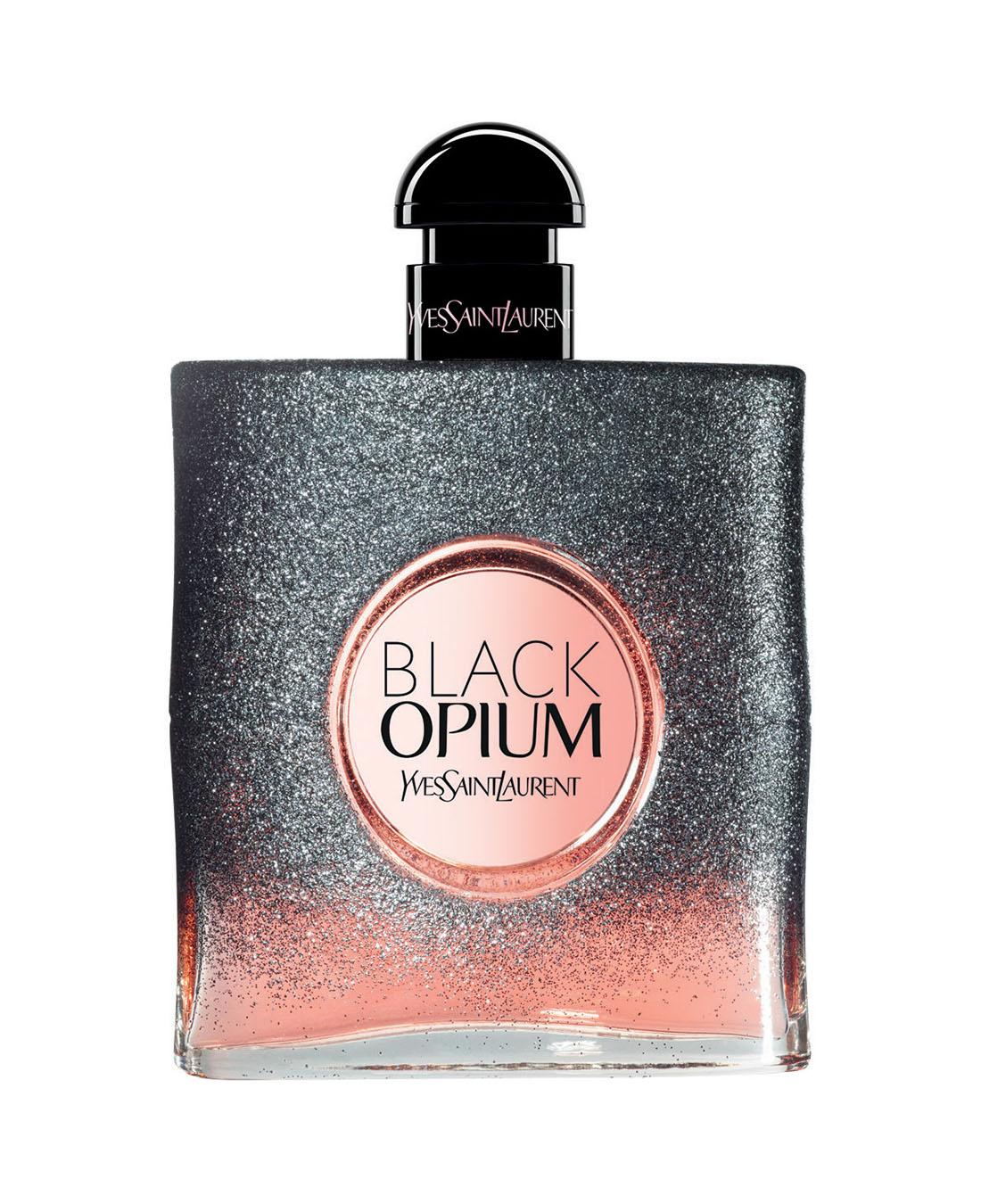 La sensualidad del café combinado con la frescura de los cítricos y las flores blancas.  Black Opium Floral de Yves Saint Laurent  (84,50 €, EDP 100ml).