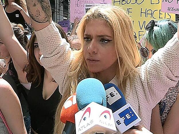 Valeria Quer en la manifestación de protesta por la sentencia de La Manada.