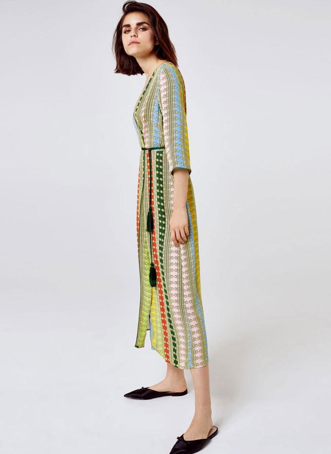 Vestido largo de Uterqüe: 129 euros.