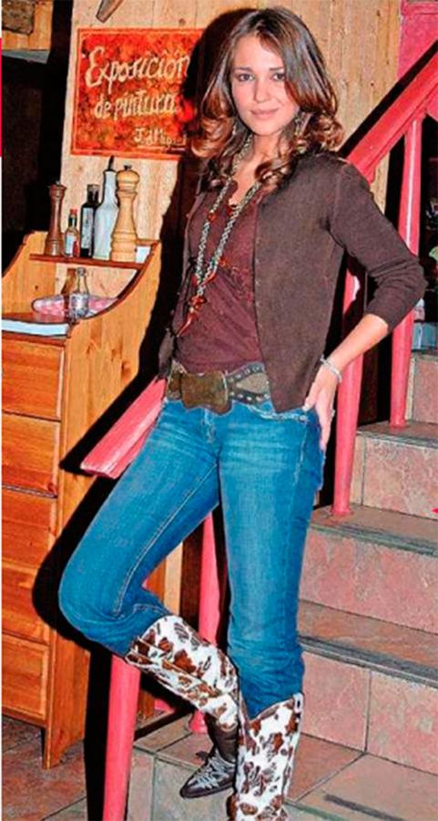 Por aquel entonces era la novia de Bustamante, pero Paula ya caminaba con paso firme y sin necesidad de asociar su nombre al de nadie. Eso sí, las botas de ‘cowboy’ no eran necesarias para recorrer el camino al estrellato