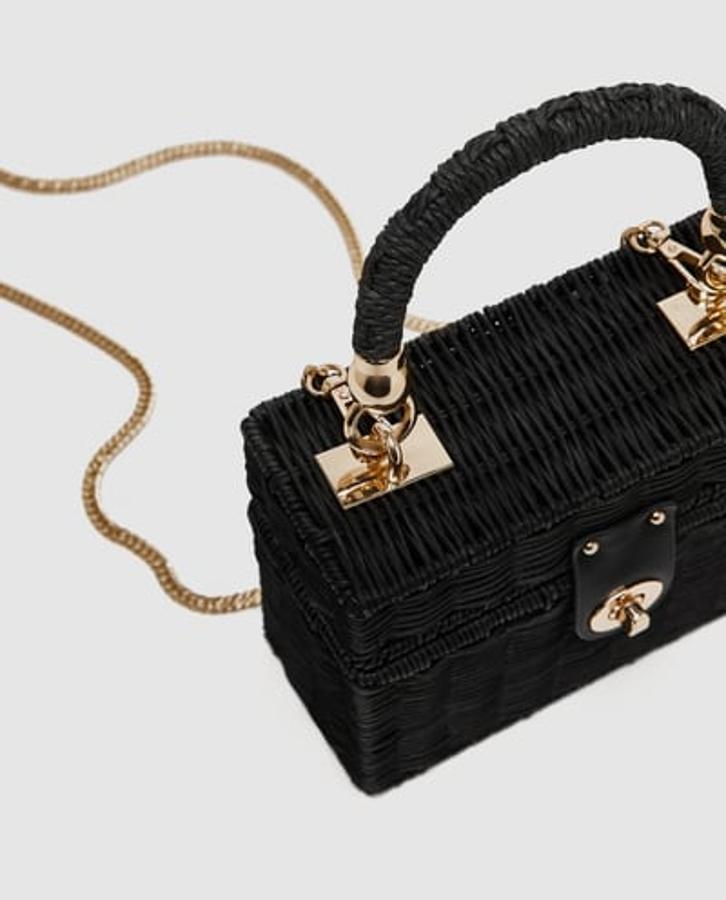 Caja bandolera trenzada, 25,95 euros.