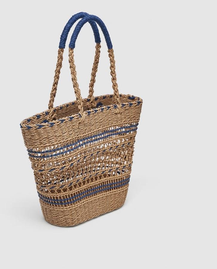 Shopper capado bicolor, 25,95 euros.