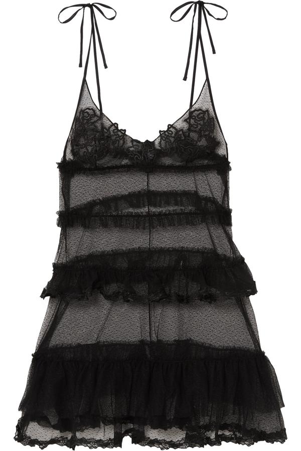 Entre clásico y sexy, un picardías mini en negro puede ser una apuesta segura