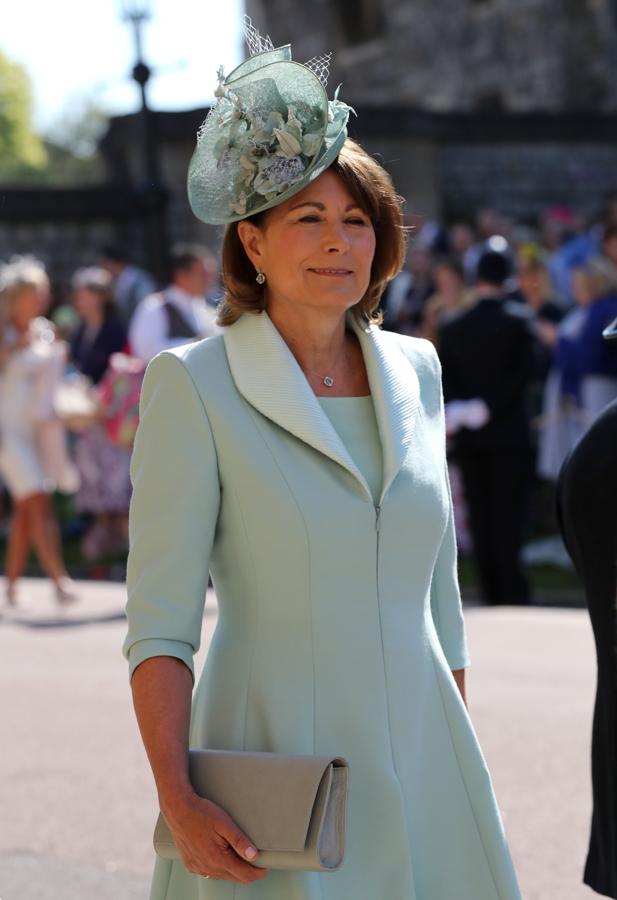 La madre de Kate Middleton escogió el color verde para la boda real entre el príncipe Harry y Meghan Markle.