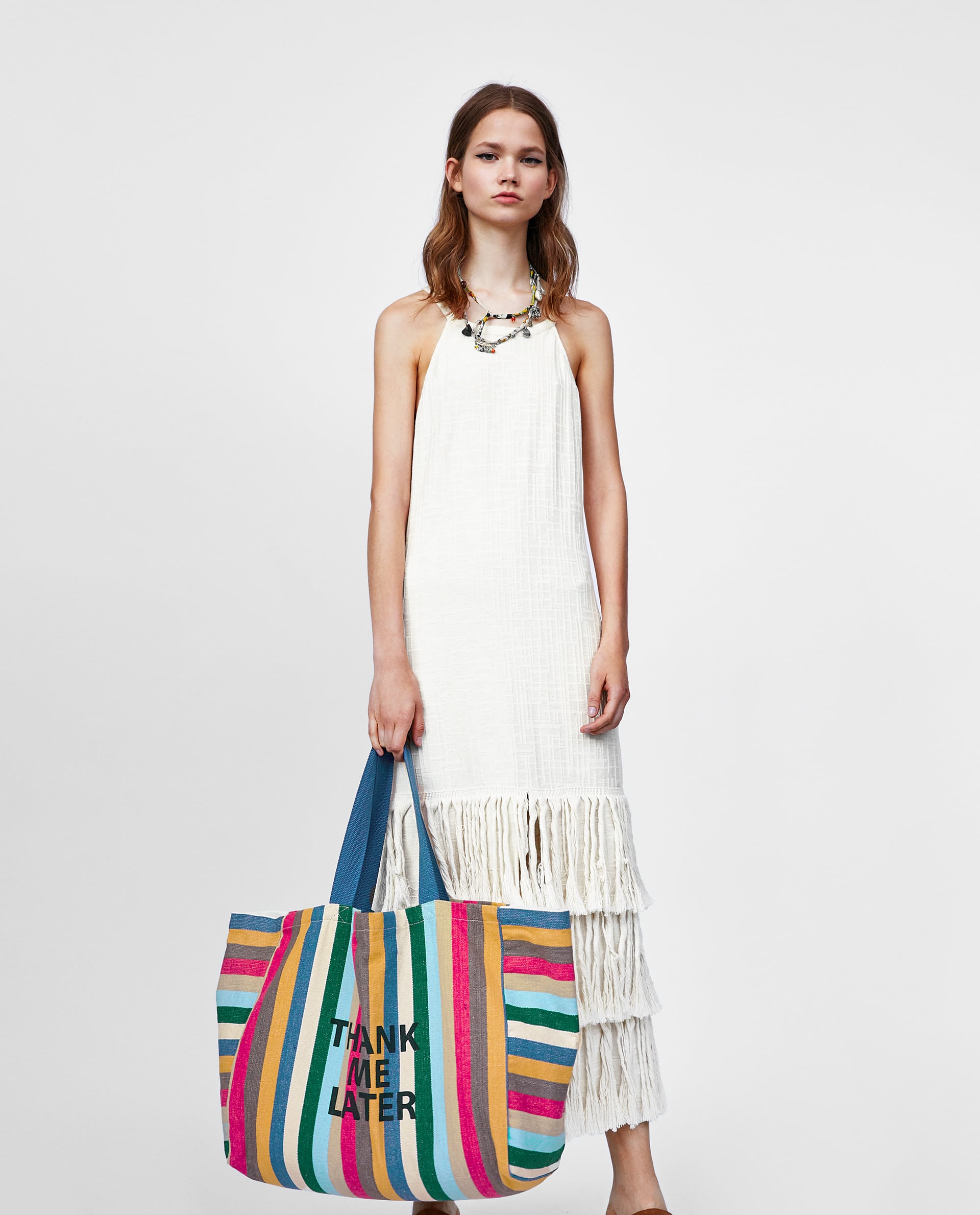 Shopping bag de rayas de Zara: 12,95 euros.