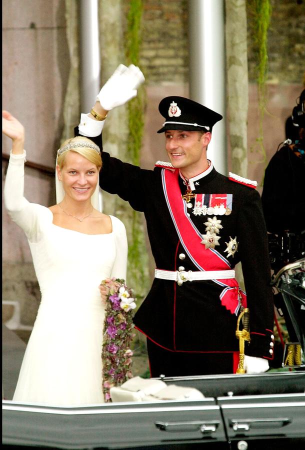 Mette-Marit se casó con el heredero de noruega, Haakon, el 25 de agosto de 2001.