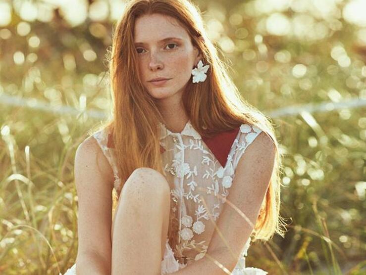 Fotos: Gasas y encajes con un punto folk