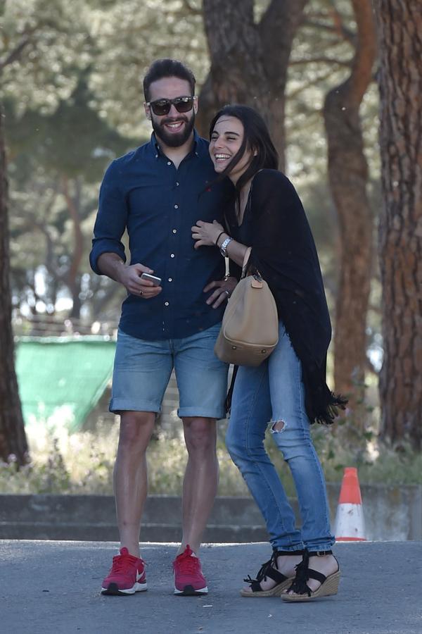 Adriana Agudo ha sido novia de Sergio Carvajal, aunque actualmente no está muy claro si su relación sigue adelante. Aun así, el futbolista defenderá la camiseta roja.