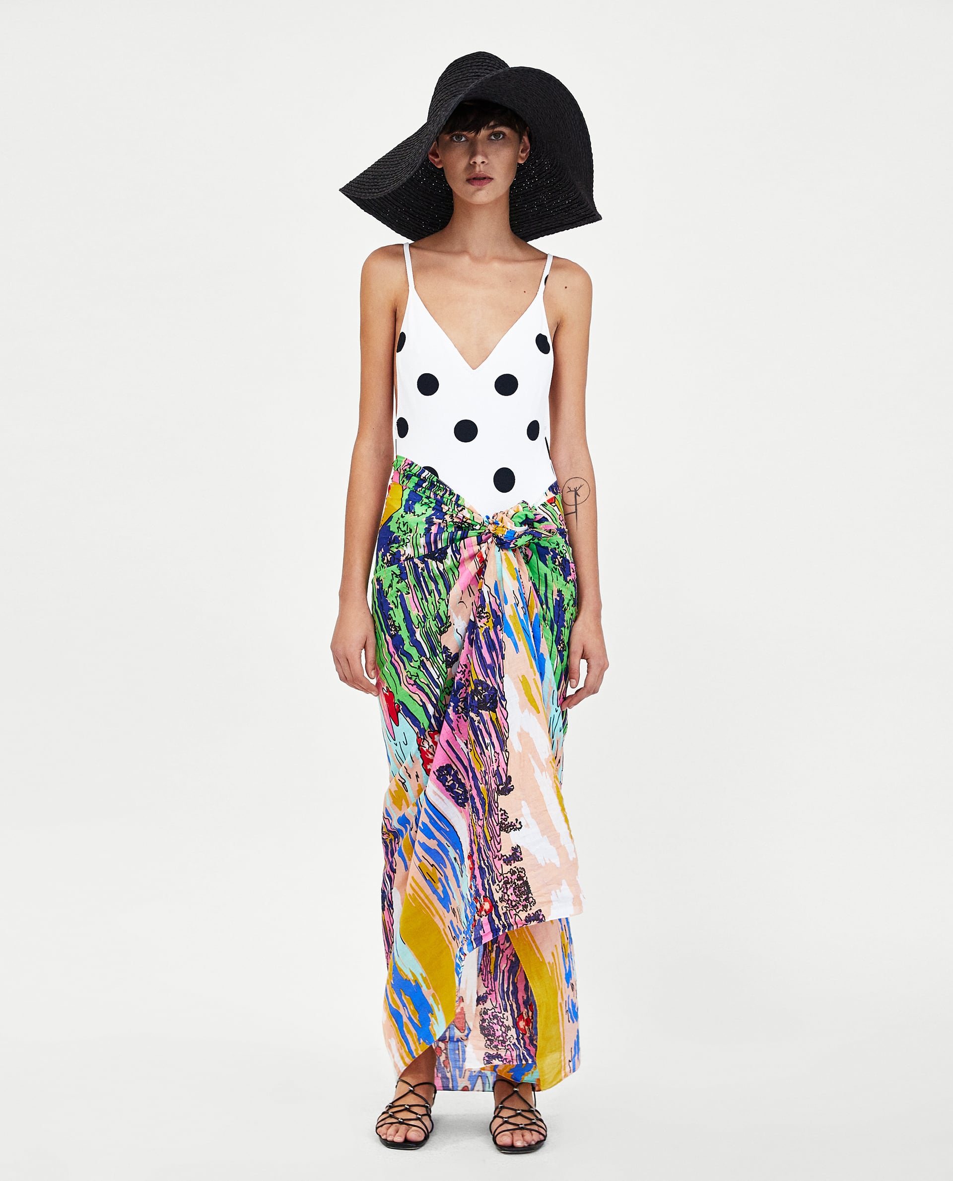 Bañador de Zara. Precio:25,99 euros.