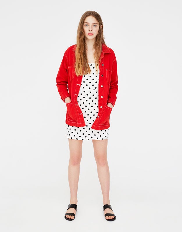 Minivestido de Pull & Bear. Precio: 17,99 euros.