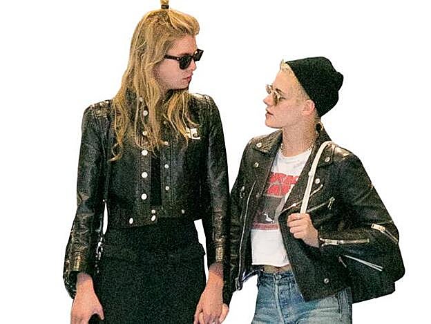 Stella Maxwell y Kristen Stewart.