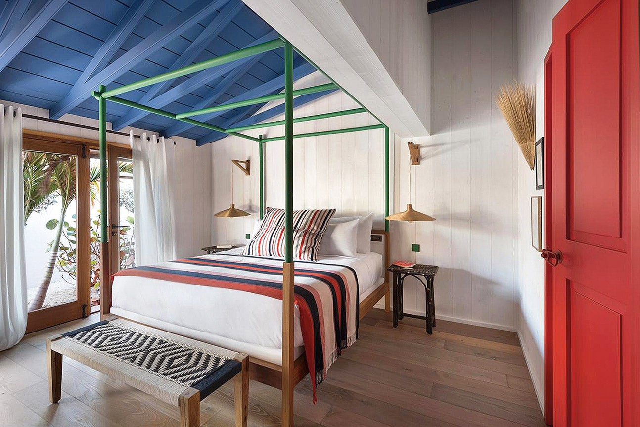 Las 32 villas del hotel Manapany, en la isla caribeña de St. Barth, son el refugio ideal para bohemios de cartera abultada. hotelmanapany-stbarth.com.